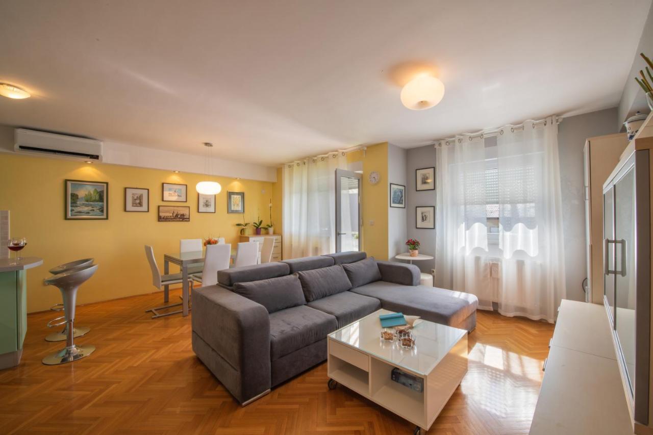 Apartman Silvija Osijek Buitenkant foto